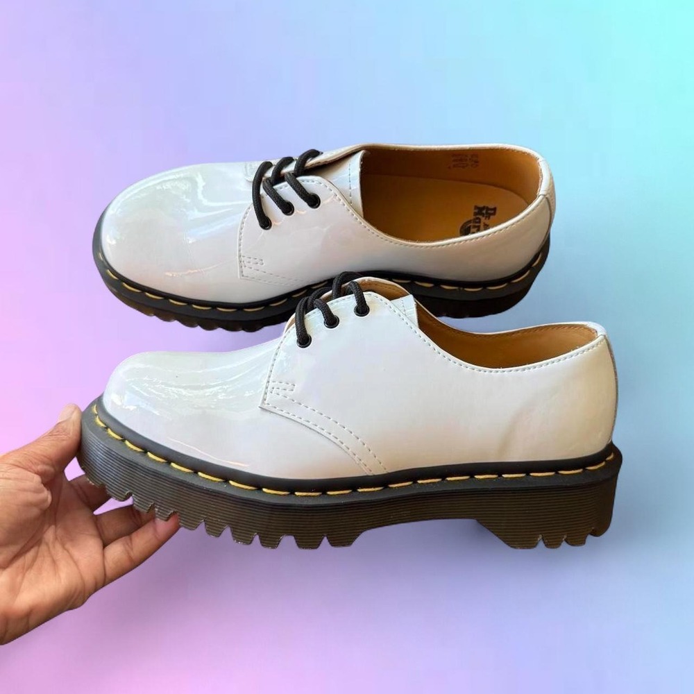 Dr. Martens White Patent Leather Oxfords Size 7
